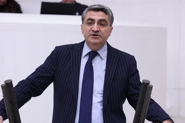 Ekmen: Fon dolandırıcılığında 35 gün geçti, sorumluların listesi hâlâ açıklanmadı