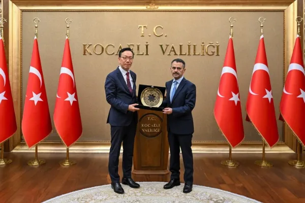 Güney Kore İstanbul Başkonsolosu Taeyoung Park’tan Vali Aktaş’a ziyaret
