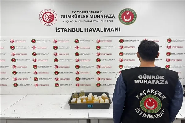 İstanbul Havalimanı'nda iki operasyonda 34 kilo 400 gram kokain hidroklorür ele geçirildi
