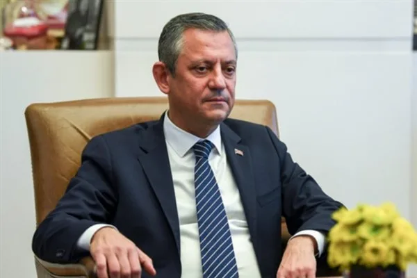 Özgür Özel: Zeytin üreticisine taban fiyat ve alım garantisi sağlayacağız