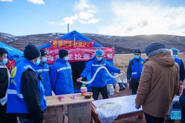 Xizang’da 7,0 büyüklüğündeki depremin ardından 12 bin 489 kişi tahliye edildi