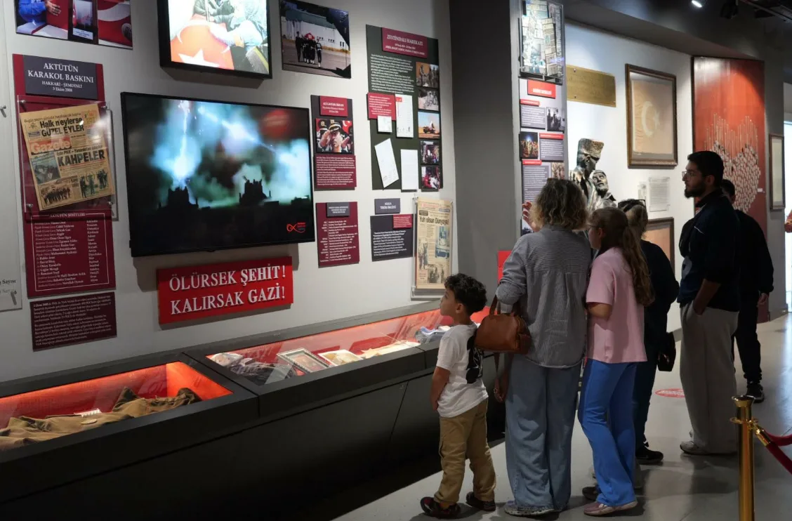 Kepez’deki Anadolu Şehitler Müzesi tarihî koleksiyonuyla ilgi görü