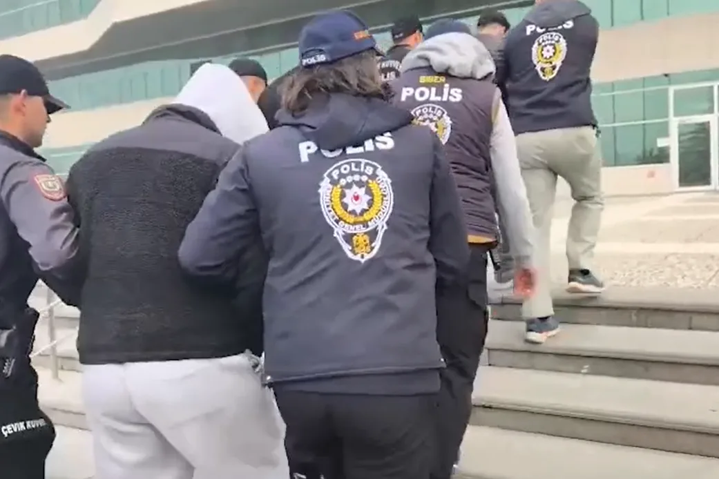 35 ilde siber suç operasyonları: 75 şüpheli tutuklandı