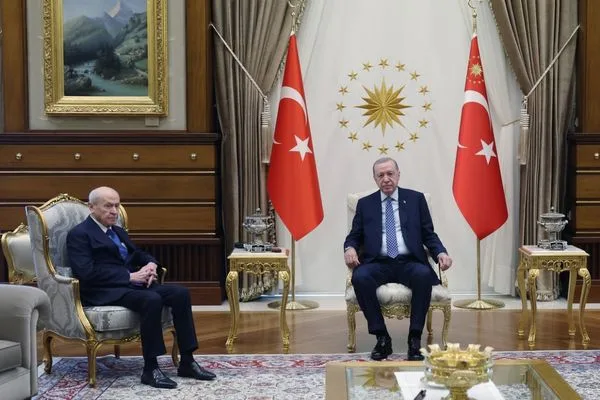 Cumhurbaşkanı Erdoğan, MHP Genel Başkanı Bahçeli’yi kabul etti