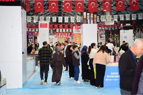 12. Malatya Kitap Fuarı, yazarlarla okurları buluşturuyor
