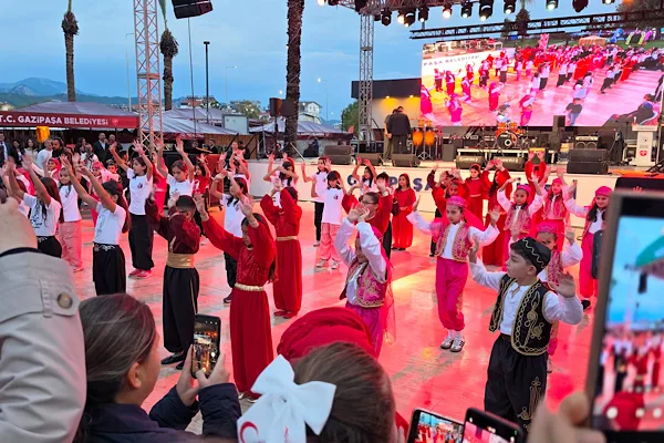 Gazipaşa Çekirdeksiz Nar ve Tropikal Meyve Festivali’nin 16’ncısı başladı
