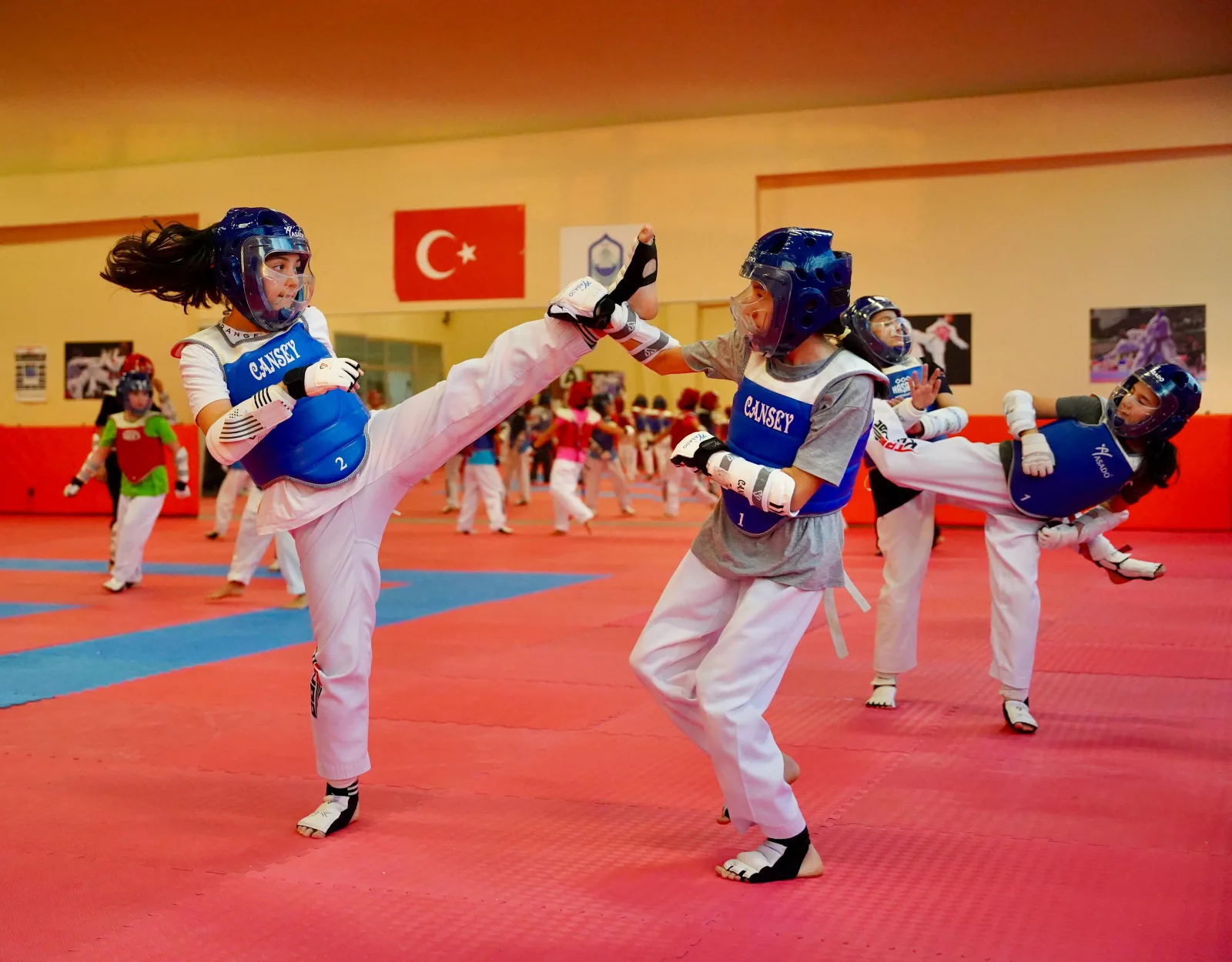 Yıldırım Belediyesi Kış Spor Okulları’nda eğitim başladı