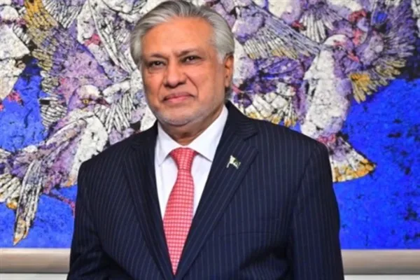 Pakistan Başbakan Yardımcısı Dar, Duşanbe ziyaretinin ardından İslamabad’a döndü