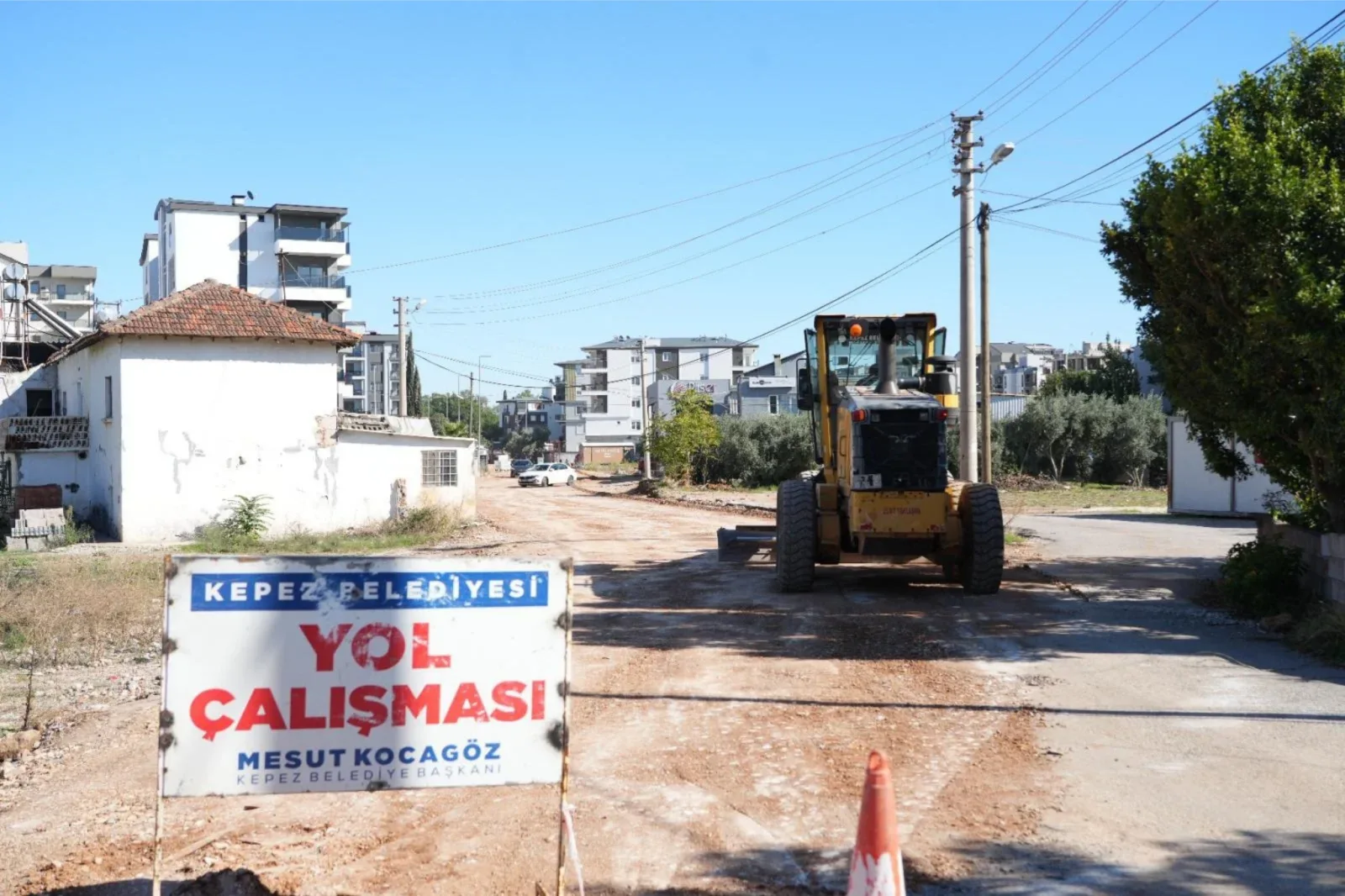 Kepez’de altyapı çalışmalarının ardından yollar aşamalı olarak yenileniyor