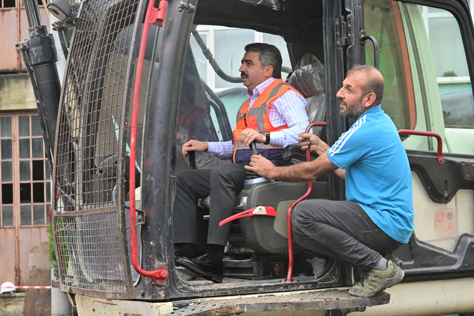 Yıldırım’da kentsel dönüşüm kapsamında yıkım başladı