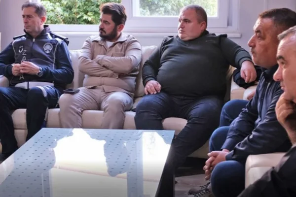Alanya’da semt pazarlarının düzeni ve işleyişi toplantıda değerlendirildi