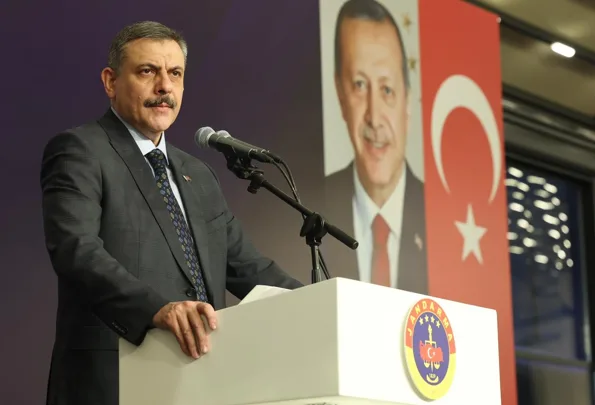 Bakan Çiftçi: Maltepe’de enkaz altında 7 kişinin olduğu değerlendiriliyor