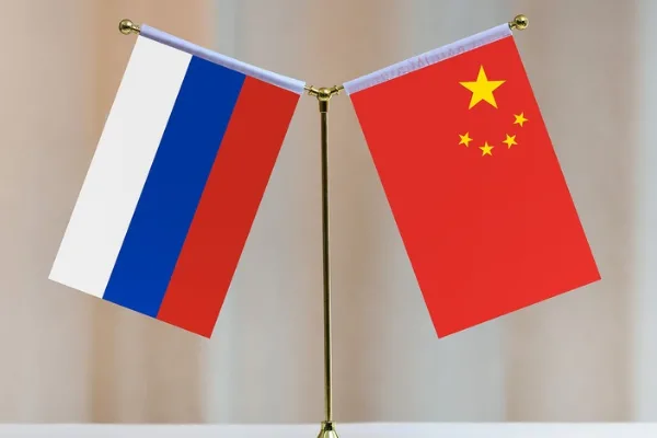 Li Qiang: Çin-Rusya iş birliği devletler arası ilişkilere ör