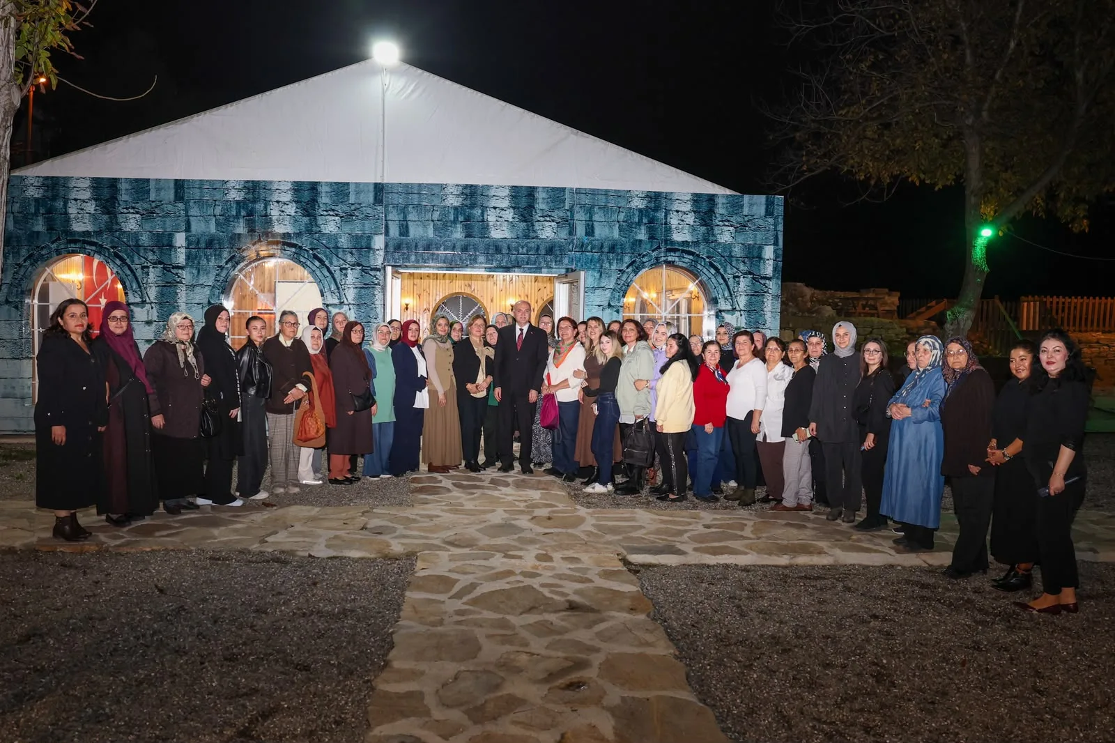 Düzceli kadınlar Cumhuriyet’in 103. yılını fasıl programıyla kutladı